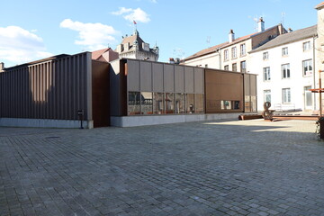 L'ecclesia, office de tourisme, galerie Philippe Kahn et site archéologique Saint-Martin, ville de...