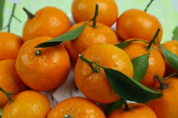 mandarin orange fruit isolated white