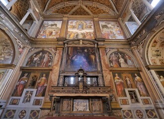Obraz premium Main altar in church of Saint Maurice al Monastero Maggiore in Milan