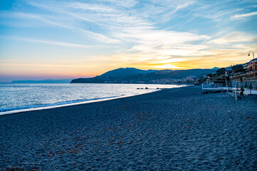 Obraz premium The town of Cogoleto and the Ligurian Riviera, on an early spring day