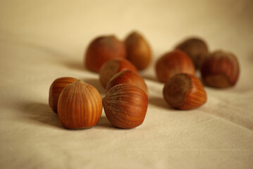 Noisettes sur la nappe