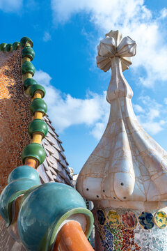 Detail of roof tiles and chimney stack on the Dragon&rsquo;s Back roof terrace at Casa Batll&oacute; by Antoni Gaud&iacute; 1904, Barcelona, Spain