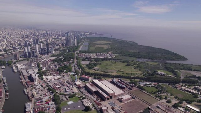 Puerto de Buenos Aires, Argentina: terminal portuaria, muelle, gr&uacute;as, contenedores, carga y descarga, almac&eacute;n, aduana, comercio internacional, log&iacute;stica, flete, operadores log&iacute;sticos, zona franca, des