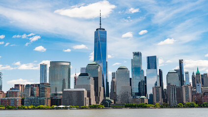 Obraz premium New York, United States. New York city skyline in Midtown Manhattan. USA, NYC, NY, Manhattan. Lower Manhattan skyline. New York from New Jersey. Downtown Manhattan. American financial center