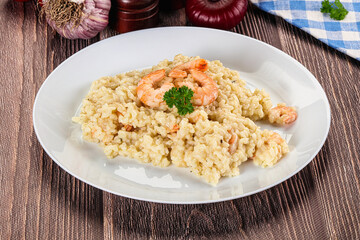 Gourmet risotto with prawn and cheese