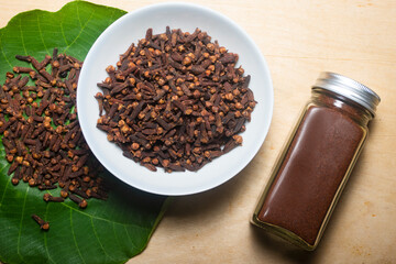 Clove Whole
