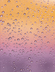 Gotitas de lluvia en la ventana