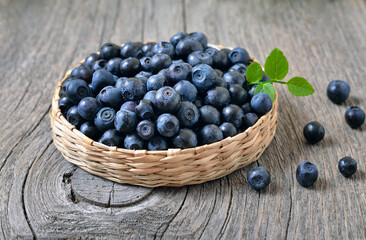 Bilberry in a wicker basket