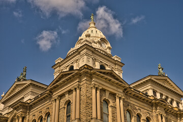 Obraz premium Miami Oh, County Courthouse in downtown Troy, Ohio, USA 2025