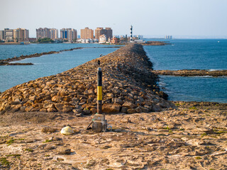 Faro de El Estacio en la Manga del Mar Menor, Murcia, España