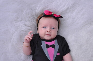 bebe menina 3 meses 