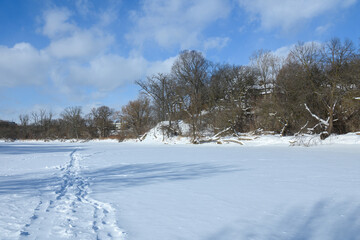  Frozen Humber River in winter