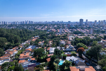 Obraz premium Aerial view of the neighborhoods of Chacara Monte Alegre and Chacara Flora. In São Paulo, SP