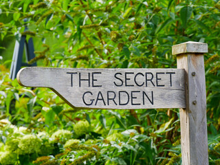 the secret garden sign
