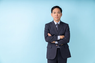 ビジネスマン　真顔