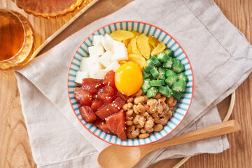 ばくだん丼 - ネバネバ食材たっぷりの海鮮丼