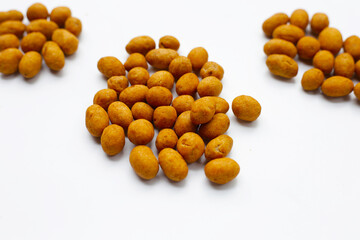 Coconut cream coated peanuts snack