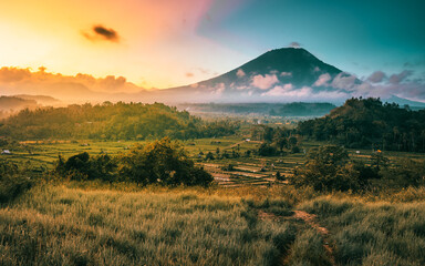 Obraz premium Bali famous travel destination and iconic culture landmark holy Volcano mount Agung the highest pick Bali and scenery rice terraces Bali, Indonesia