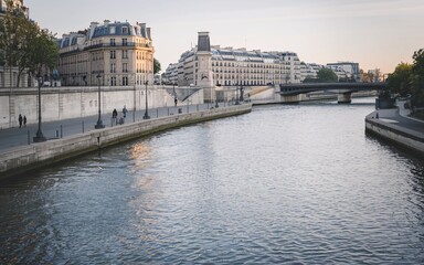 Fototapeta premium Seine River, Parisian Seine Riverbanks at Dusk