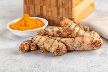 Fresh aroma tumeric roots heap