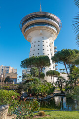 Phare de la M&eacute;diterran&eacute;e de la ville de Palavas-les-Flots, dans le sud de la France. Ancien ch&acirc;teau d'eau transform&eacute; en restaurant panoramique.	