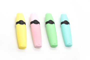 Four text markers are on a white background