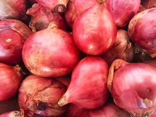 fresh red onions