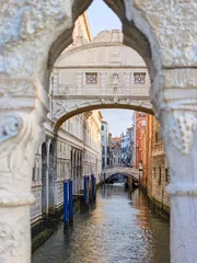 Papier peint photo Pont des Soupirs View on the Bridge of Sighs. Venice, Italy  © yorgen67