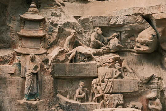 Dazu：A series of Chinese religious sculptures and carvings and UNESCO World Heritage Site located in Dazu District, Chongqing, China. The carvings date back as far as the 7th century AD