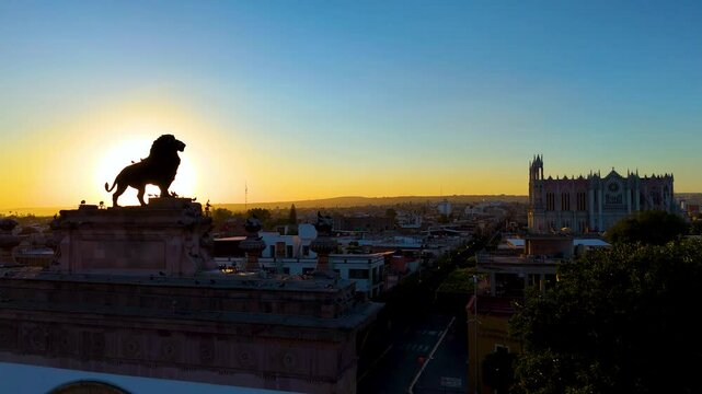 Aerial view of the Triumphal Arch of the Calzada de los Heroes at sunset, symbol of the city of Leon Guanajuato.