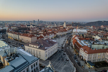 Obraz premium Aerial winter evening sunset view of Vilnius old town, Lithuania