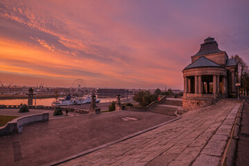 Fototapety na wymiar - Fototapeta24.pl