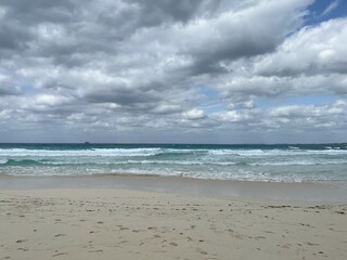 砂山ビーチの風景