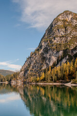 Pragser Wildsee (italienisch Lago di Braies) ist ein Bergsee im Pragser Tal in der Südtiroler Gemeinde Prags. Er liegt wenige Kilometer südlich des Hochpustertals zwischen Bruneck und Toblach 
