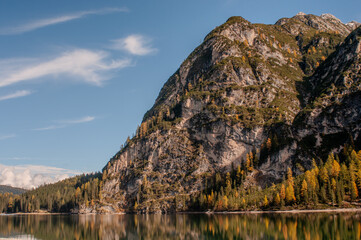 Pragser Wildsee (italienisch Lago di Braies) ist ein Bergsee im Pragser Tal in der Südtiroler Gemeinde Prags. Er liegt wenige Kilometer südlich des Hochpustertals zwischen Bruneck und Toblach 
