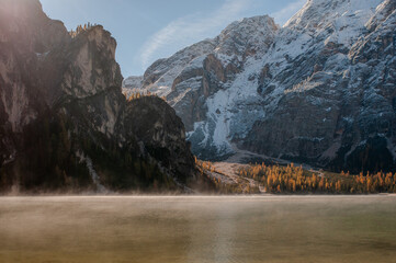 Pragser Wildsee (italienisch Lago di Braies) ist ein Bergsee im Pragser Tal in der Südtiroler Gemeinde Prags. Er liegt wenige Kilometer südlich des Hochpustertals zwischen Bruneck und Toblach 
