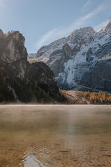 Pragser Wildsee (italienisch Lago di Braies) ist ein Bergsee im Pragser Tal in der Südtiroler Gemeinde Prags. Er liegt wenige Kilometer südlich des Hochpustertals zwischen Bruneck und Toblach 
