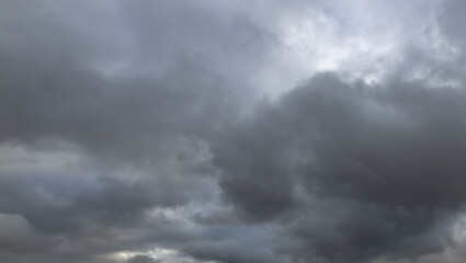 Fototapeta premium The sky is cloudy and grey