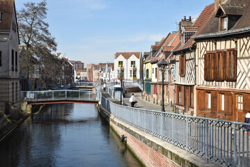 Quais du quartier  Saint-Leu à Amiens. France