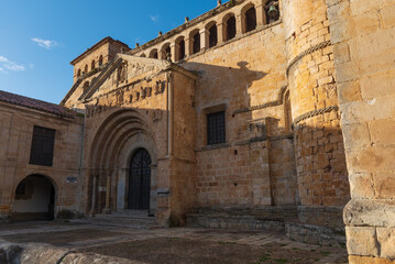 santillana del mar colegiata medieval building