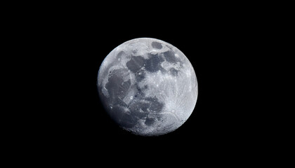 Naklejka premium Beautiful glowing big fullmoon on a dark night sky background