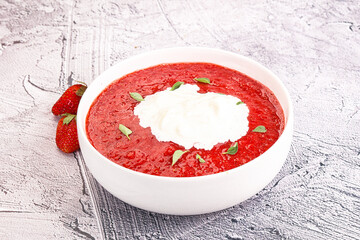 Strawberry soup with strachatella cheese