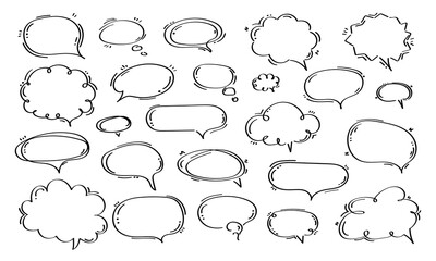 Fototapeta premium Set of speech bubble drawn in doodle style. Isolated on white background.