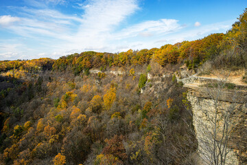 Beautiful Fall colours views of the Spencer Gorge along the Dundas Peak trail in Hamilton, Ontario, Canada.