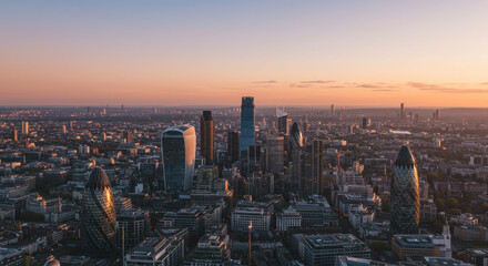 Fototapeta premium ** London Skyline at Sunset: Stunning Aerial View of City Skyscrapers & Landmarks - Architecture, Travel, Urban Photography.