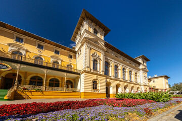 Starym Dom Zdrojowy przy deptaku w Krynicy. © Jacek