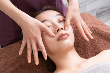 フェイシャルエステ