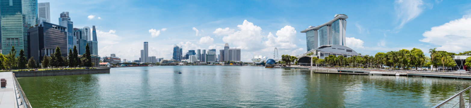 Singapore skyline Pano