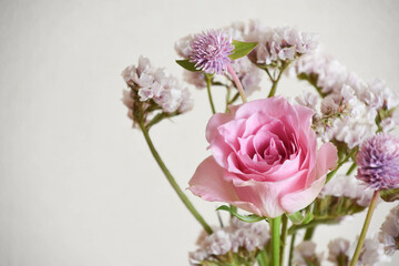 紫とピンクの花束