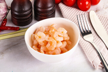 Cocktail prawns in the bowl